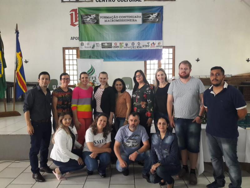 SMEC e UFFS capacitam professores dos Anos Finais 